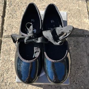 ABT Spotlights Girl’s Black Tap Shoes